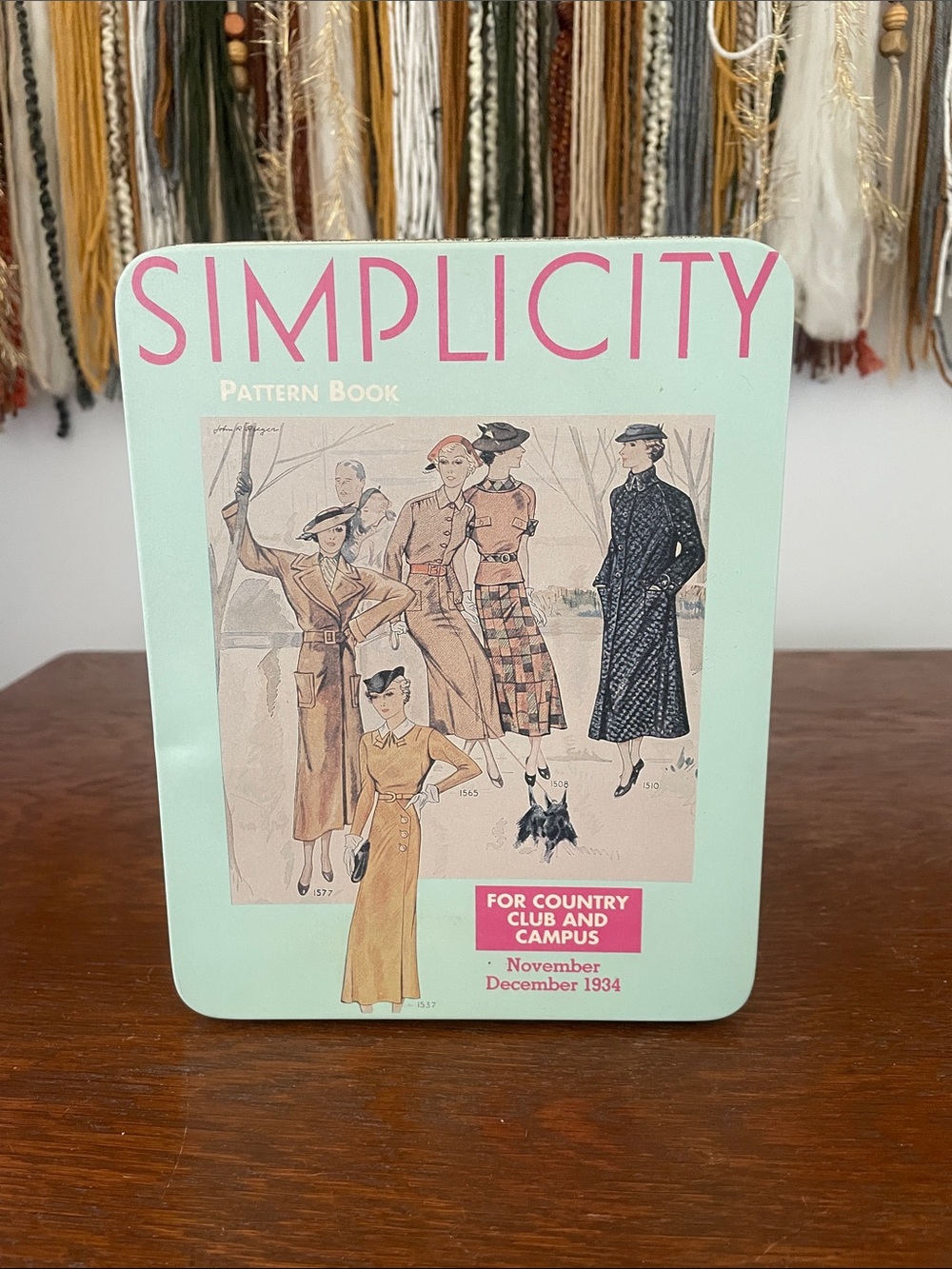 Simplicity Mint and Pink Pattern Book Tin with Illustrated Fashion Plate